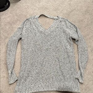 Women’s M V-Neck Women's Sweater